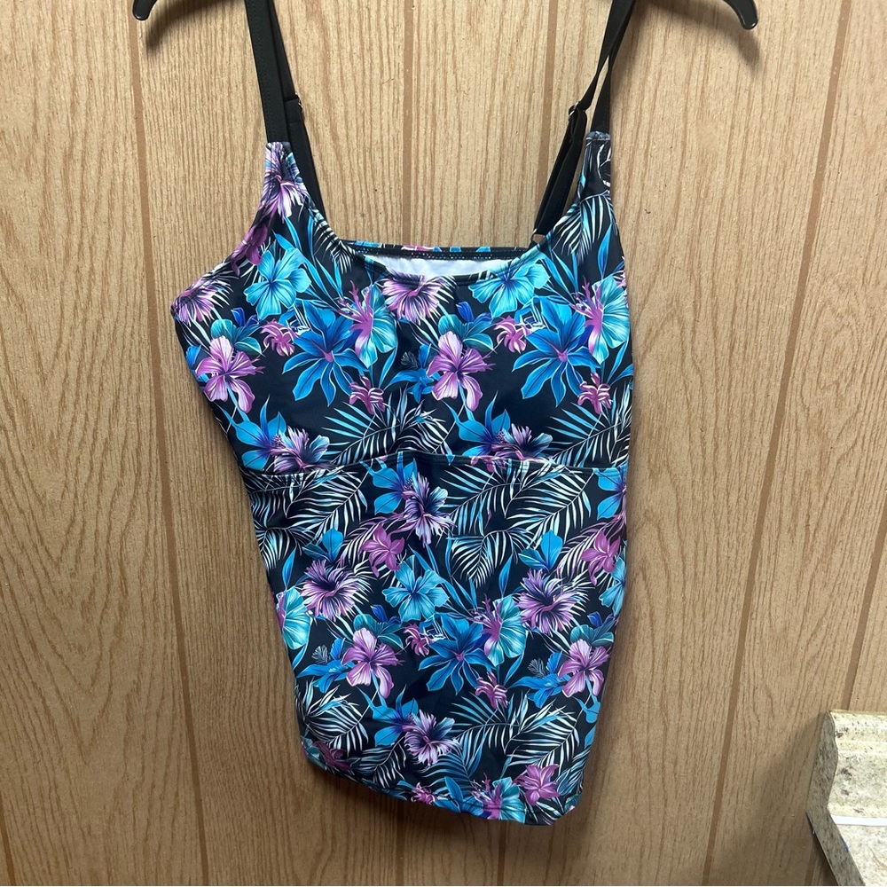 Floral Print Tankini Top and Bottom XL New no tags